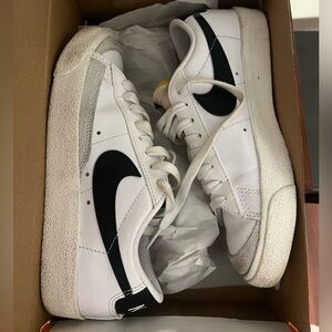 Women’s Nike Blazer Low ‘77